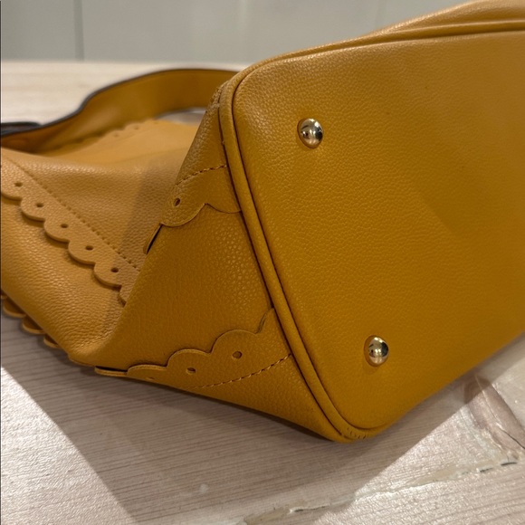 Elegant Mustard Tote Bag - Picture 7 of 12